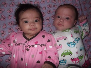 One Mom's Story: Amanda and Twins Charlotte and Sienna